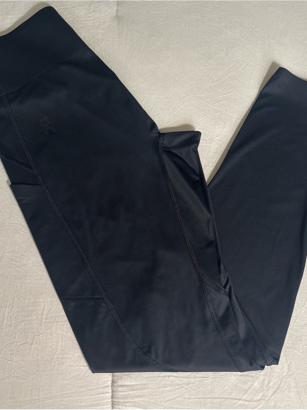 On Running Black Women's Performance Movement Leggings